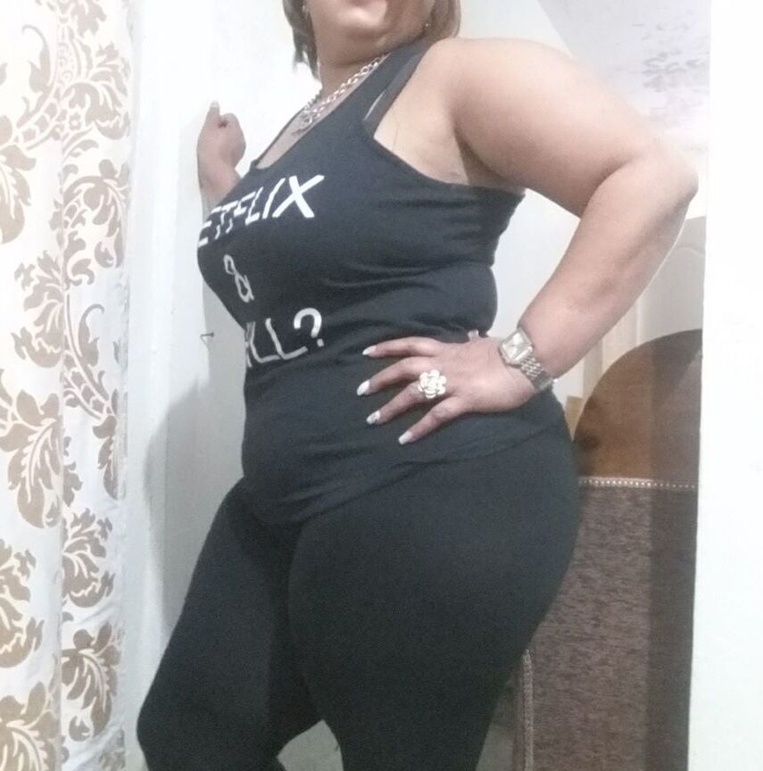 roberta suarez mature ass bbw