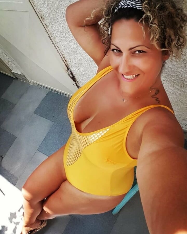 There Is Nothing Sexier Than A Woman In A Swimsuit Pt.