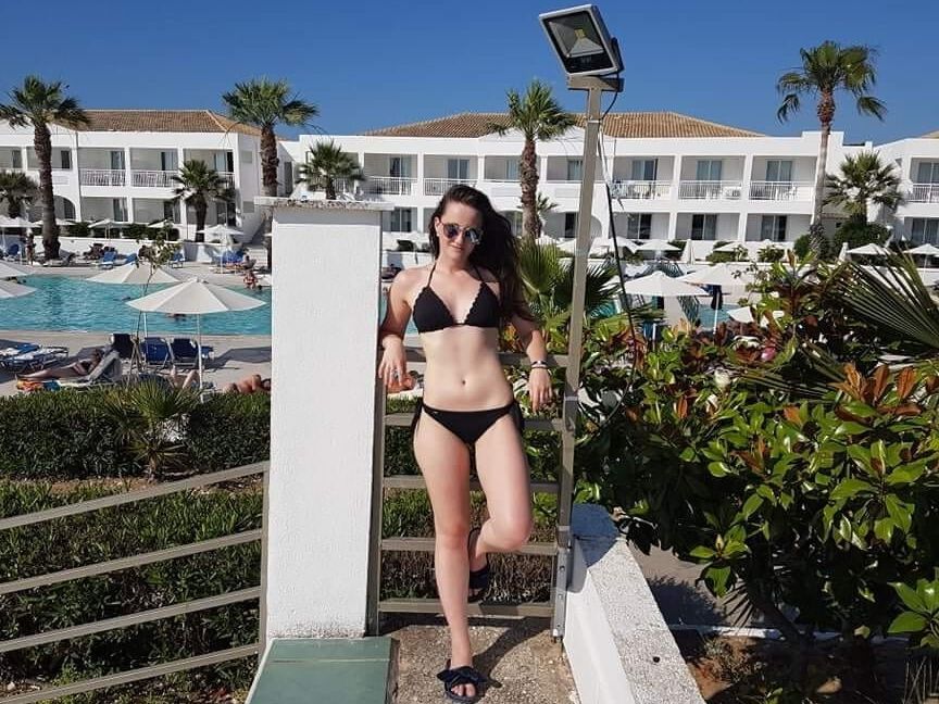 no nude twins