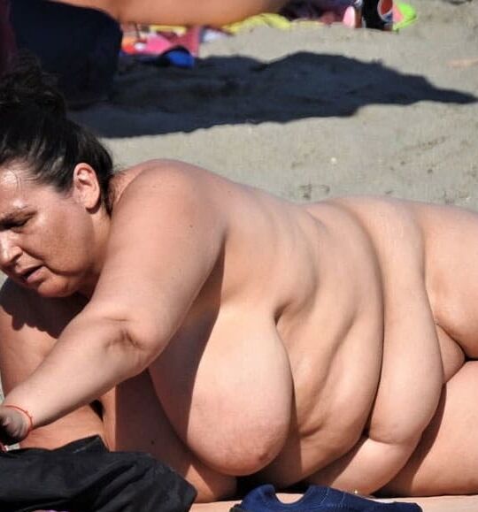 BBW nudists