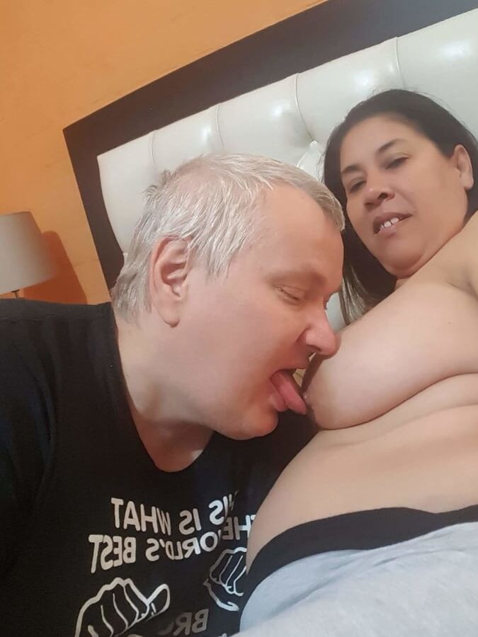 Delightfull Wife posing