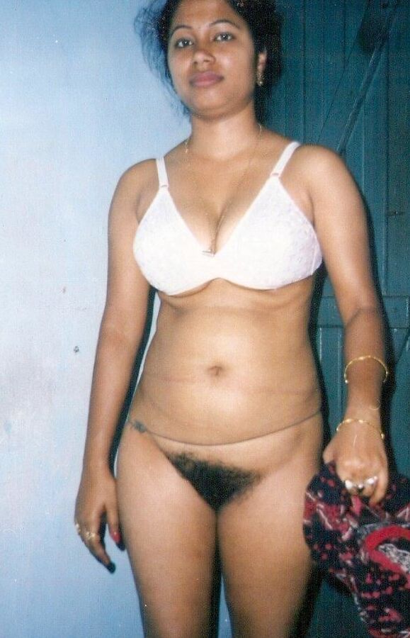 Hairy pusy aunty