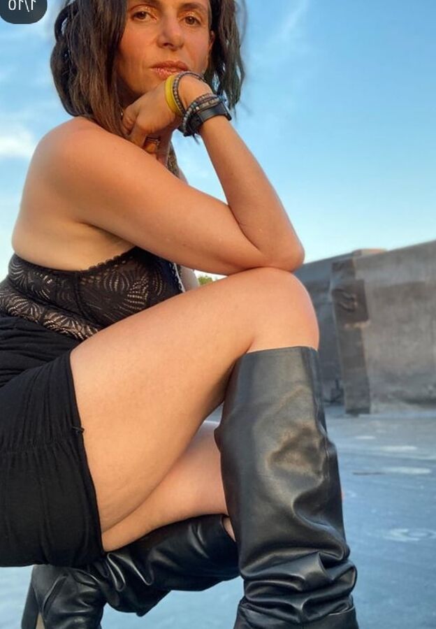 Milfs &amp; Gilfs wearing boots no. (Amy)