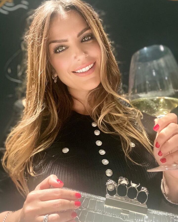 Dienela Vantaggiato hot instagram model