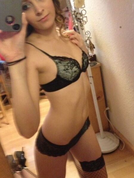 Selfies in Lingerie