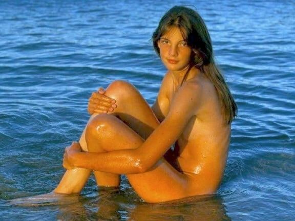 Sea and nude