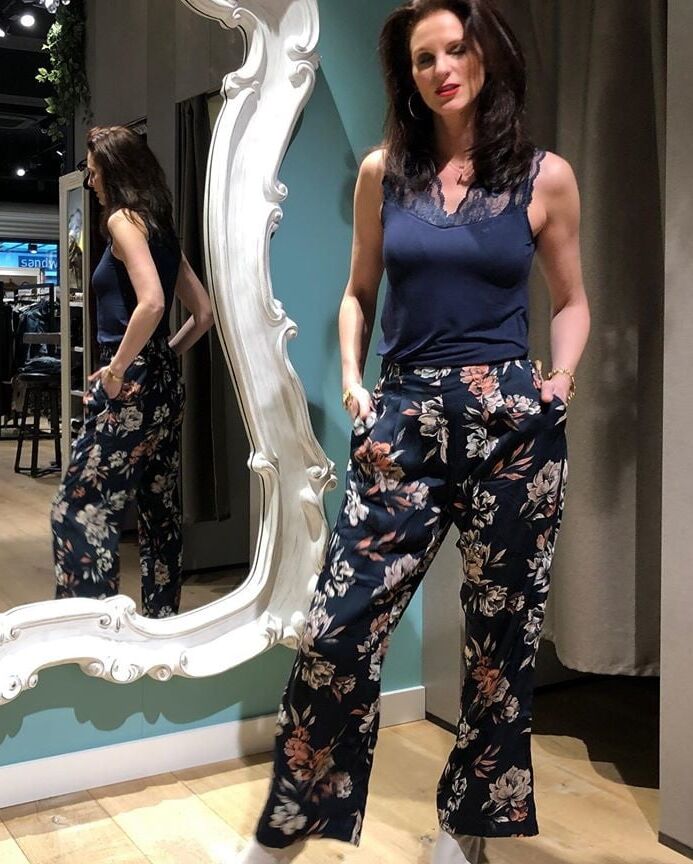 Dutch MILF fashionstore owner in our city