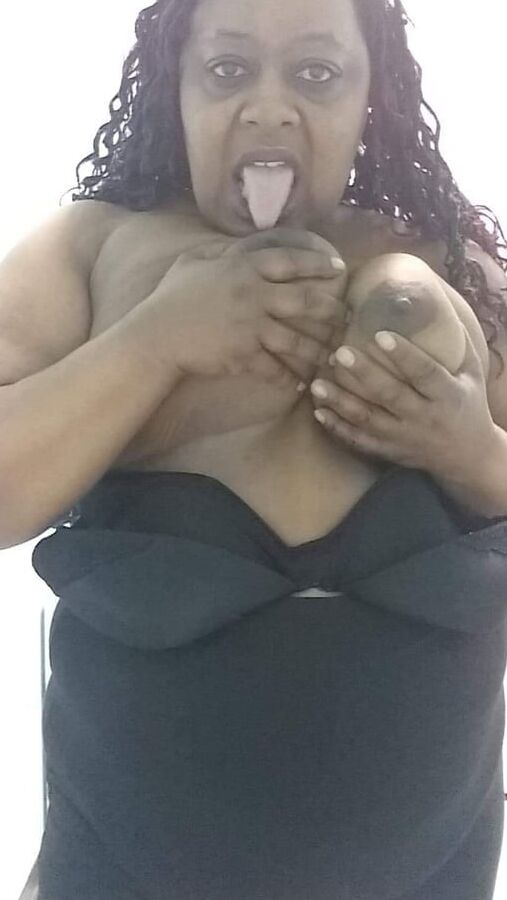 Want to see me Lick my Tits?