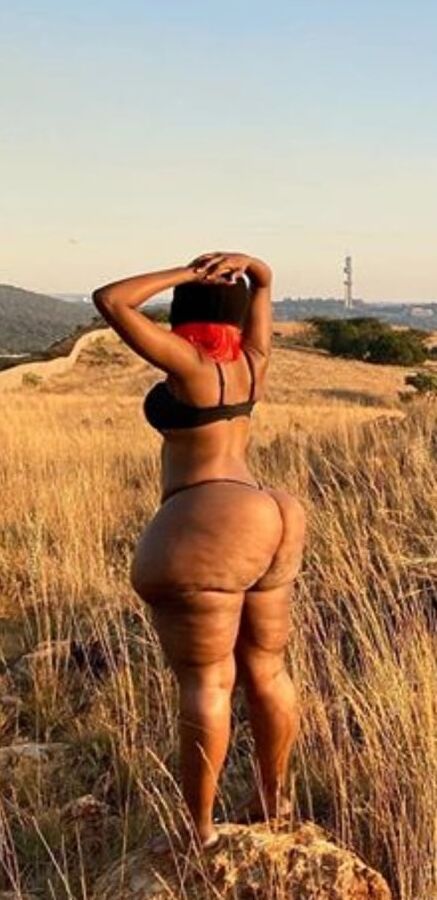 Sexy super wide slim thick mega booty bbw pear Fezile