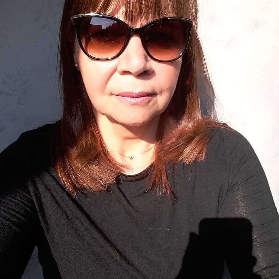 Michele (coroa gostosa anos)