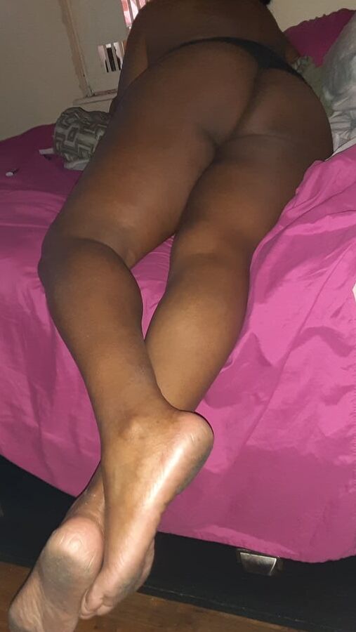 BLACK ASS MILF