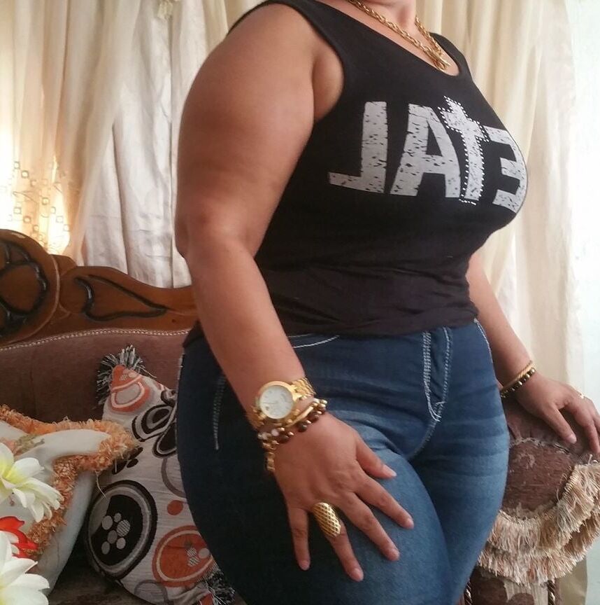 roberta suarez mature ass bbw