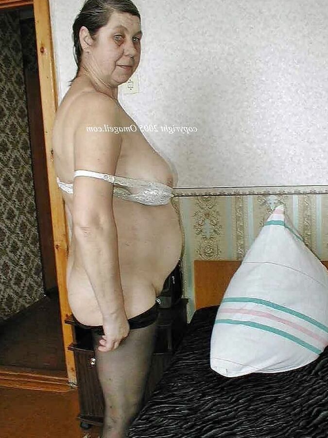 Yasli olgun anne ciplak azgin mature mom kadin evli turkish