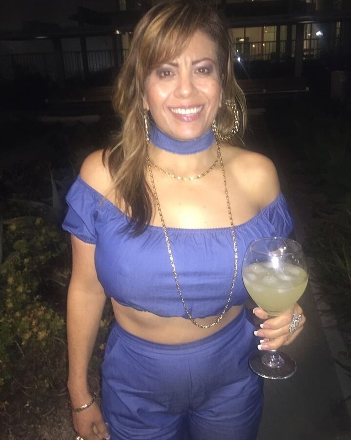 Latina milf