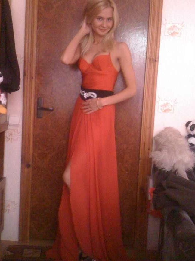 belle blondinette sexy