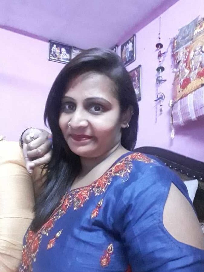 Bengali aunty nude selfie