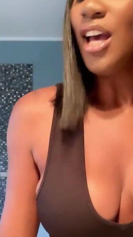 Aya Nakamura