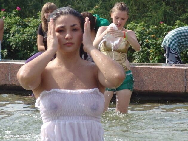 No Bra Gang