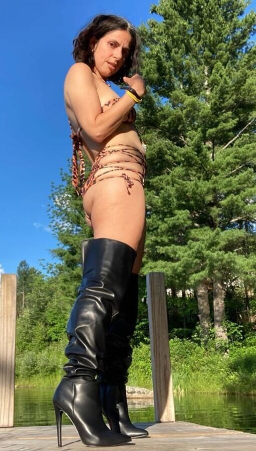 Milfs &amp; Gilfs wearing boots no. (Amy)