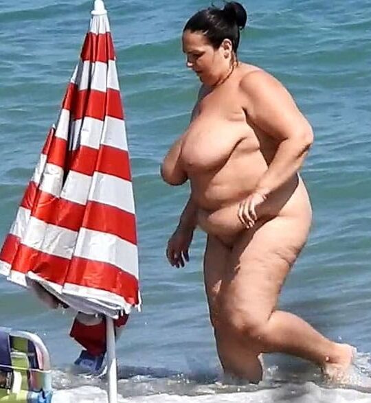 BBW nudists