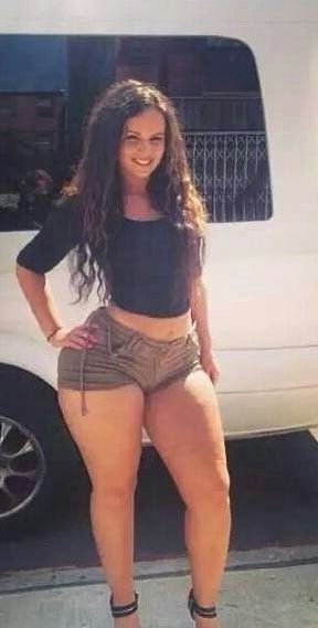 Pawgs and Amazons (Milfs, Big asses, Curvy, Mature, Bbw)