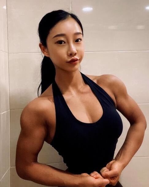 Fit Asian Girls