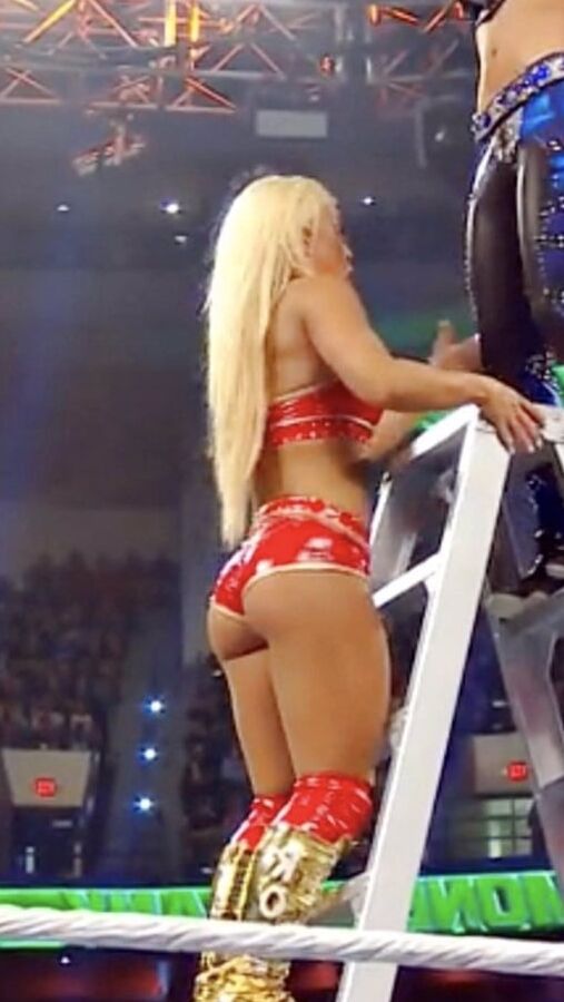 WWE&;s Mandy Rose