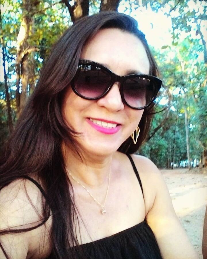 Gorgeous milf sunglasses fetish
