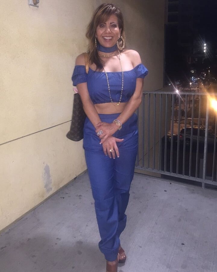 Latina milf