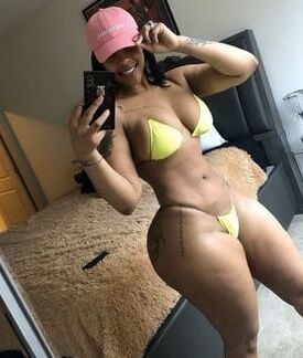Black Women: Selfies