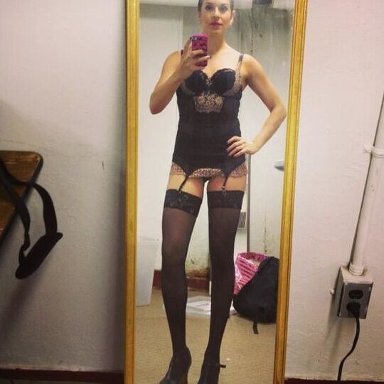 Selfies in Lingerie