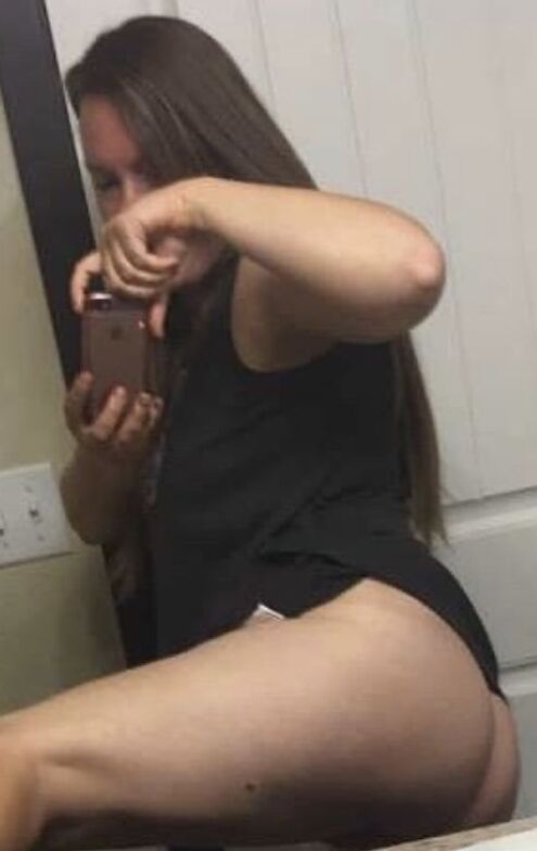 Nude Wife