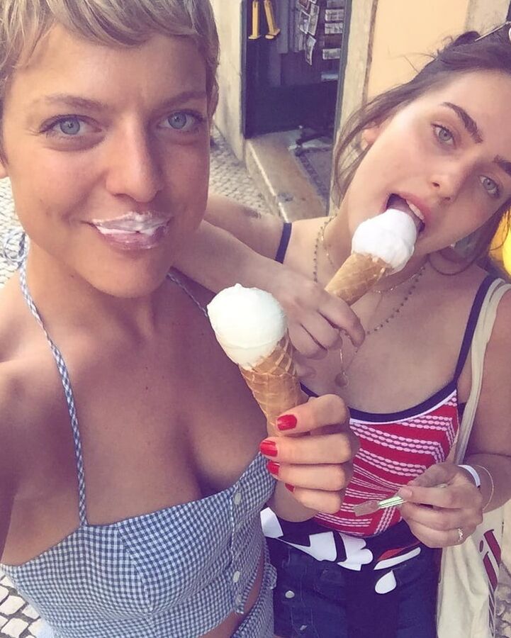Ella &amp; Olga