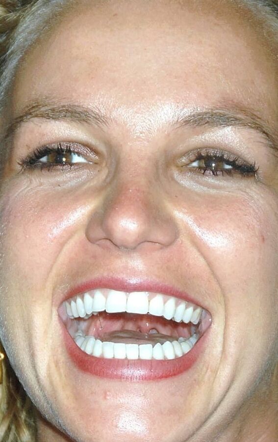 BRITNEY SPEARS