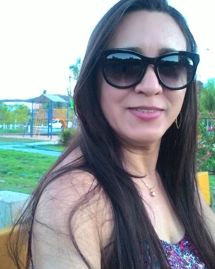 Gorgeous milf sunglasses fetish