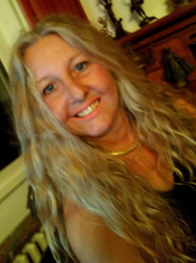 Reife Geile Nympho Blondine Facefuck Happy Sloppy Expert