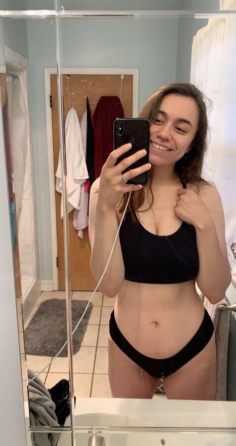 Big Tits Whore Julia Exposed