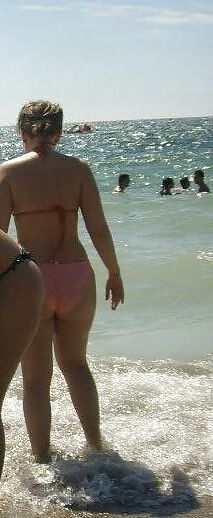 spy in beach