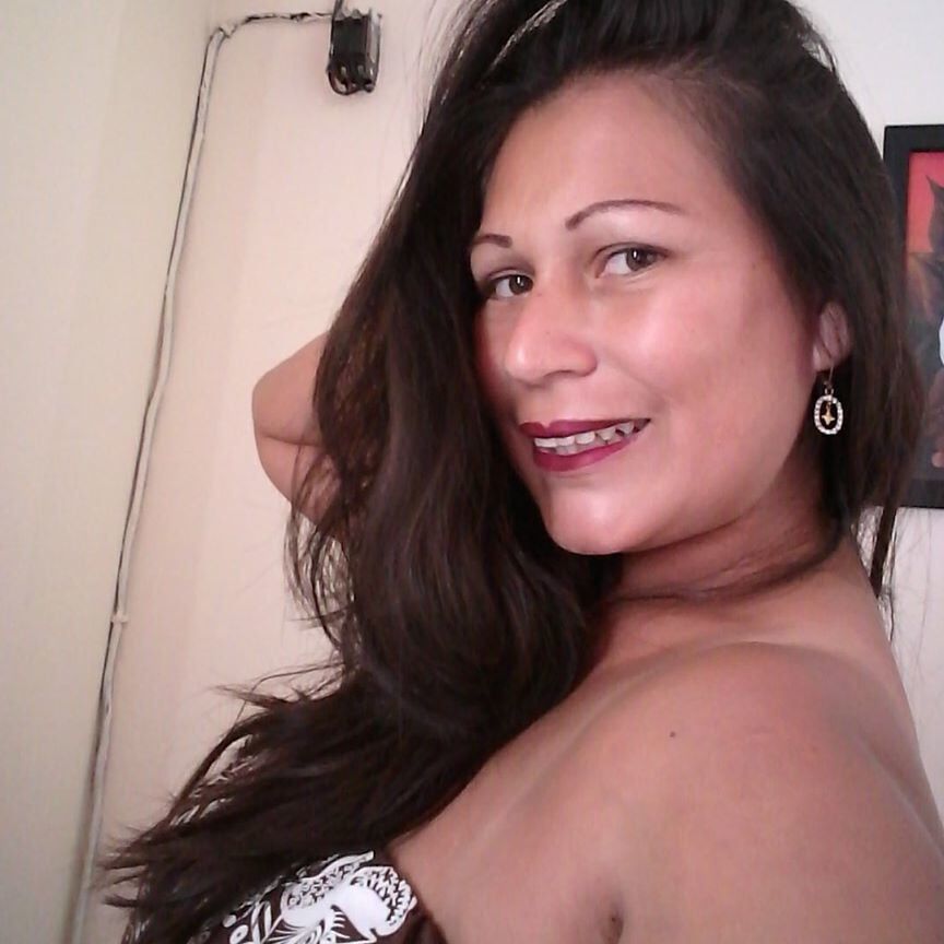 adri nogera mature