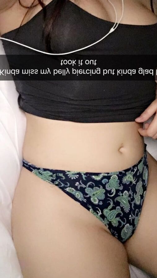 Very Hot girl Selfie pic