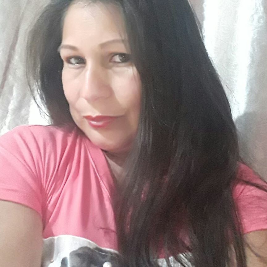 adri nogera mature