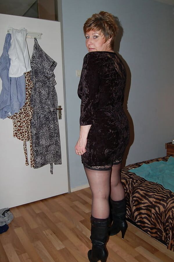 Anne UK GILF