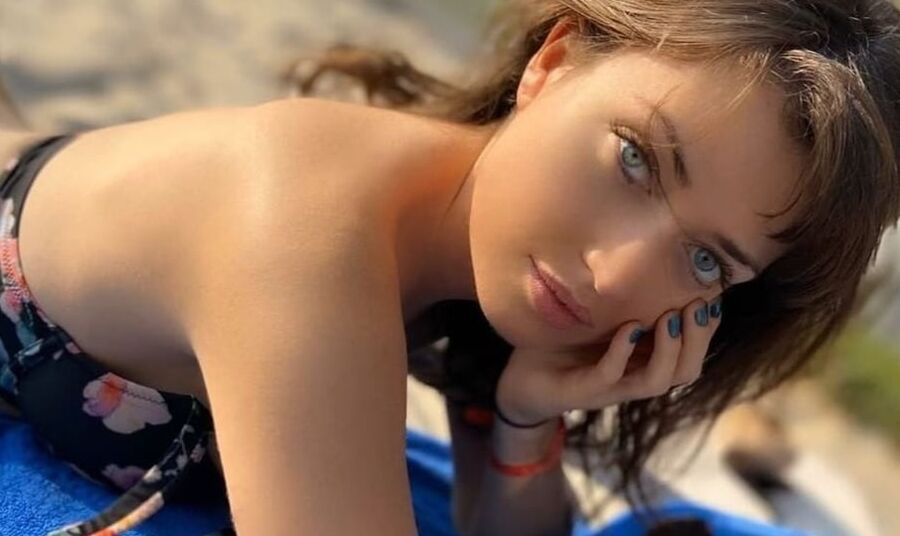 Elsa Esnoult