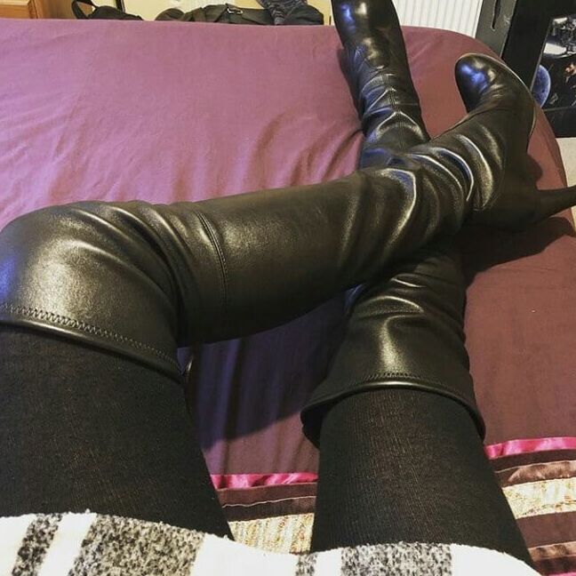 Hot heels deserve hot Sluts wear them