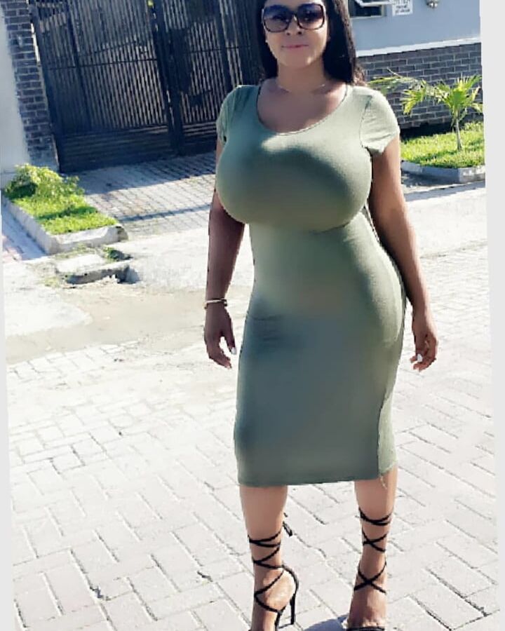 Elegant und Megatitten