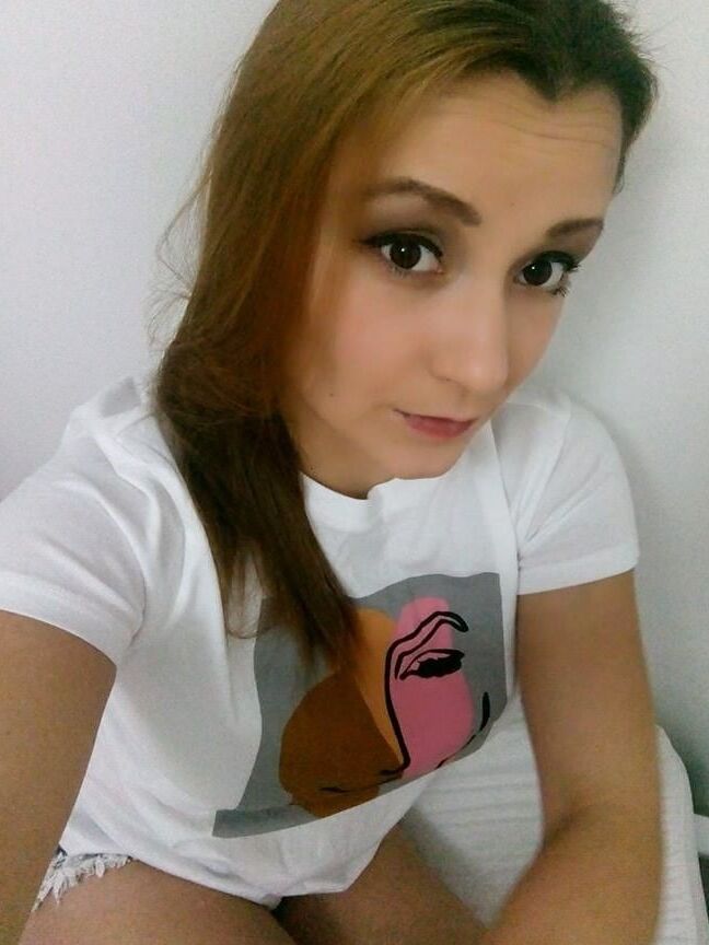 Polska kurwa Ewelina i ogromne cycki.....Polish slut Ewelina