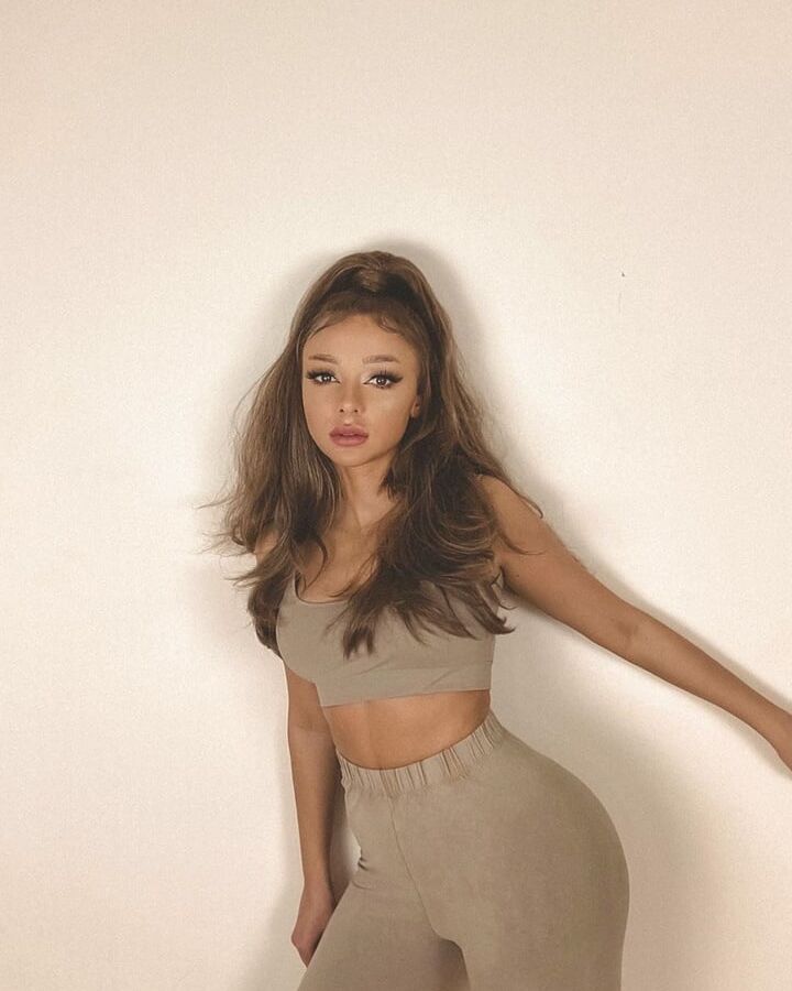 Weronika Heck (Mamiko) (Influencerka)