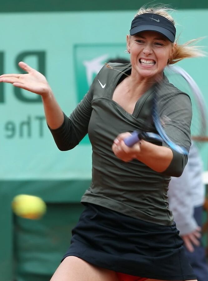 Maria Sharapova&;s sweaty cunt - I&;d give anything to lick it