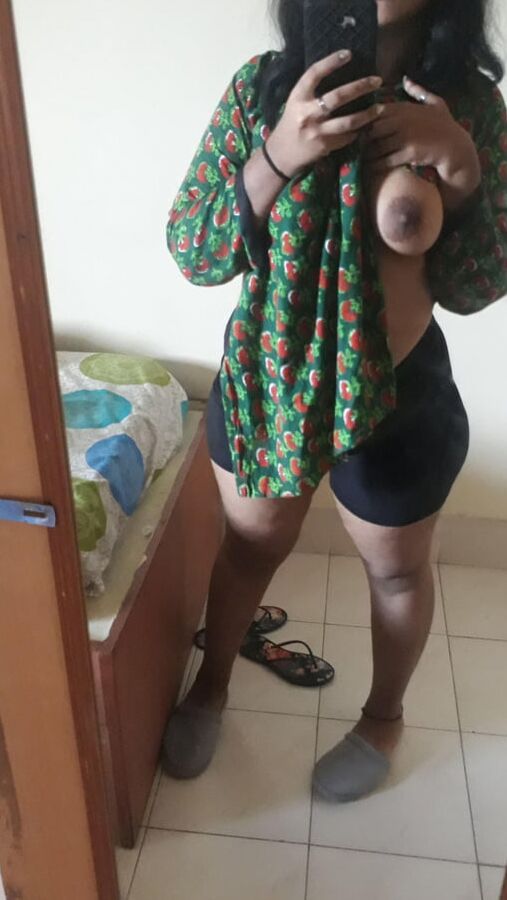 Very Hot Boobs Girl