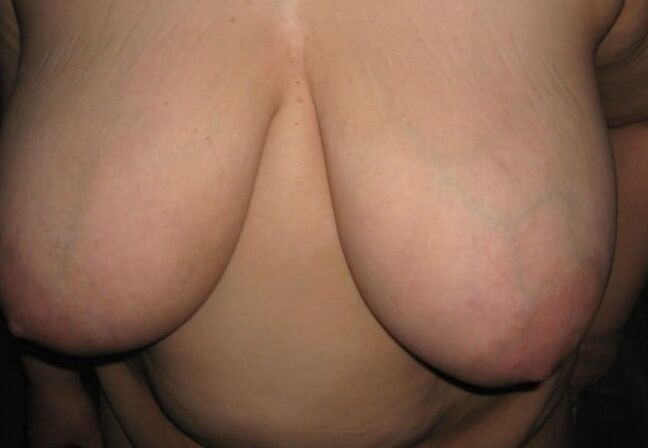 BBW Wife Shows Off Her Big Boobs And Ass